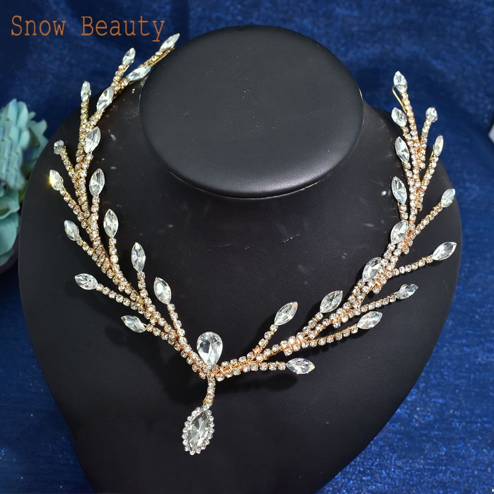 Royal Radiance Bridal Tiara: Sparkling Rhinestone Headpiece for a Regal Look