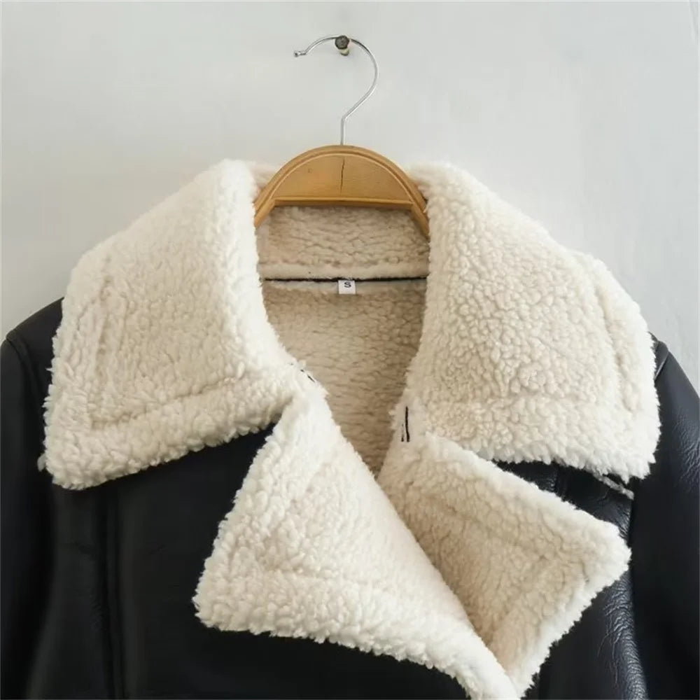Chic Comfort: Women's Versatile Polo Collar Long Sleeve Jacket for Autumn/Winter