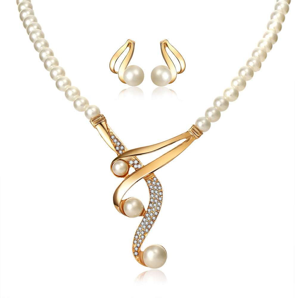 Pearl high-end necklace earrings set with gold style charm