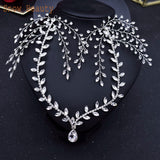 Royal Radiance Bridal Tiara: Sparkling Rhinestone Headpiece for a Regal Look
