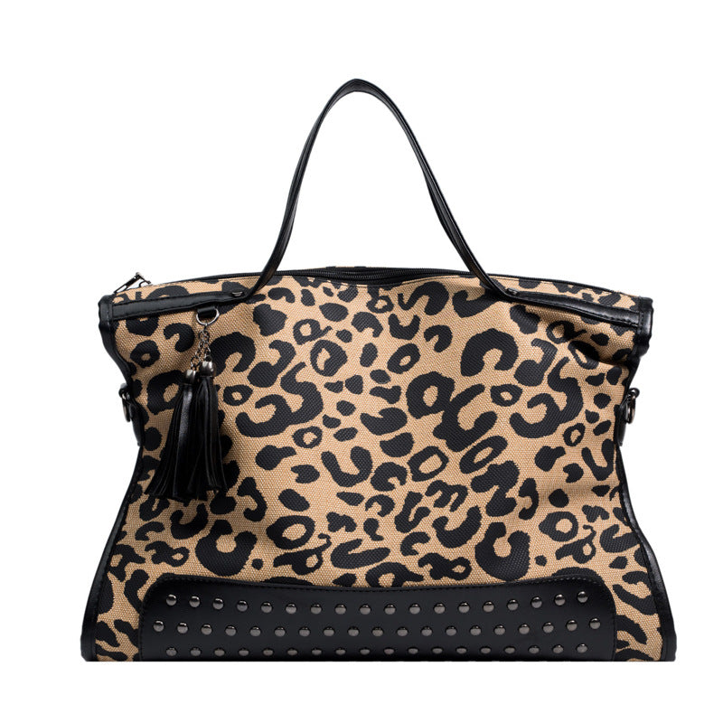 Rivet Handbag Shoulder French Large Capacity / Handbag Print design